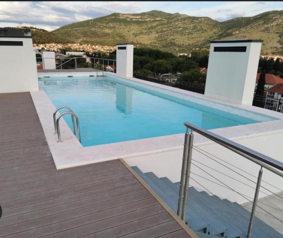 Apartman Cristal Lux Trebinje Eksteriør billede